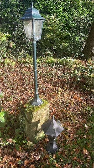 2 stuks staande aluminium lampen beschikbaar voor biedingen