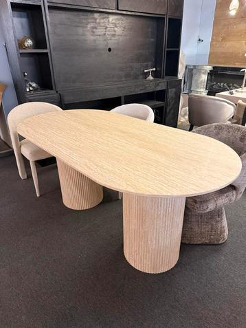 Ovale Travertin Eettafel in 2 maten 160x90 en 180x90 cm new beschikbaar voor biedingen