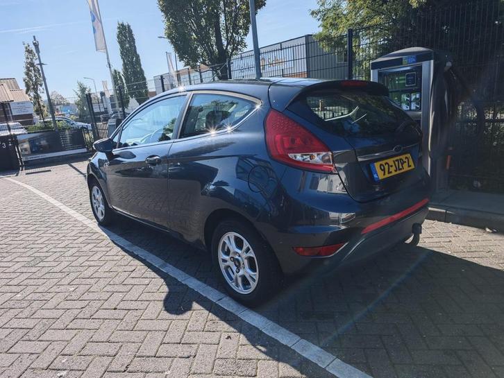 Ford Fiësta 1.25 60KW 3DR 2009 Grijs, Auto's, Ford, Particulier, Fiësta, Airbags, Airconditioning, Centrale vergrendeling, Elektrische buitenspiegels