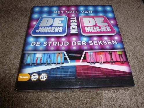 NIEUW spannend en gezellig spel de jongens tegen de meisjes, Hobby en Vrije tijd, Gezelschapsspellen | Bordspellen, Nieuw, Een of twee spelers