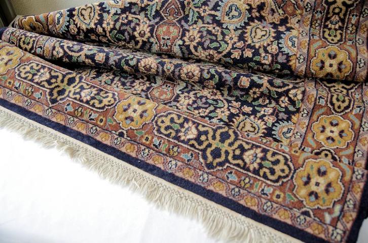 Perzisch vloerkleed tapijt, Huis en Inrichting, Stoffering | Tapijten en Kleden, Zo goed als nieuw, 50 tot 100 cm, 150 tot 200 cm