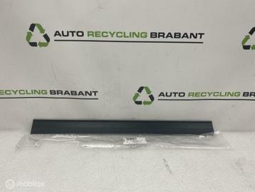 Afdichting Radiateur Volkswagen TransporterT6 7E0121345 beschikbaar voor biedingen