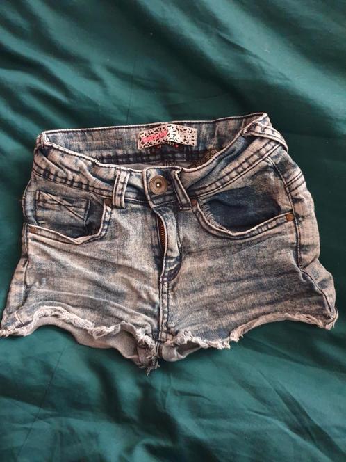 Coolcat short kortebroek 134 140, Kinderen en Baby's, Kinderkleding | Maat 134, Zo goed als nieuw, Meisje, Broek, Ophalen of Verzenden