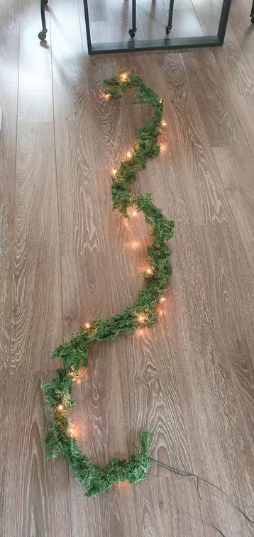 Kerstslinger met Verlichting beschikbaar voor biedingen