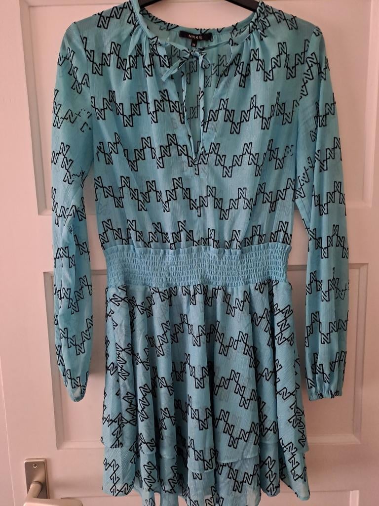 Nieuwstaat,  Nikkie dress maat 34( valt iets groter), Kleding | Dames, Jurken, Zo goed als nieuw, Maat 34 (XS) of kleiner, Overige kleuren
