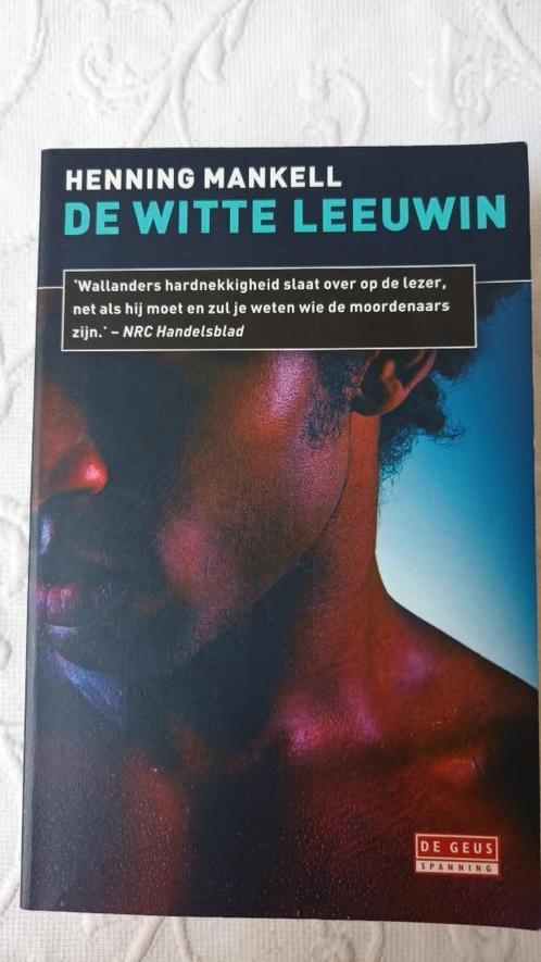 De witte leeuwin - Henning Mankell, Boeken, Thrillers, Zo goed als nieuw, Scandinavië, Ophalen of Verzenden