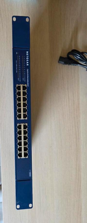 Te koop nog hele nette switch beschikbaar voor biedingen