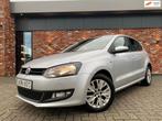 Volkswagen Polo 1.2 TSI Life Uitv Clima Cruise 5drs Zeer Net, Voorwielaandrijving, Stof, Gebruikt, Zwart