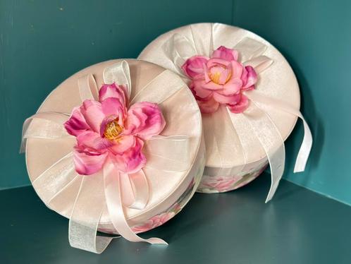 Opbergdoosjes - cadeaudozen - vintage, Huis en Inrichting, Woonaccessoires | Schalen en Manden, Gebruikt, Rond, Ophalen of Verzenden
