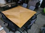 Grote vierkante vergadertafel / kantinetafel 180 x 180, Huis en Inrichting, Bureaus, Gebruikt, Kinnarps, Info@, Ophalen