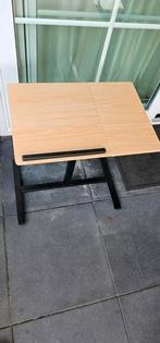 Verstelbare computer tafel, Ophalen
