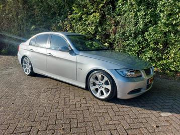  BMW 330i Automaat, 18 inch, Xenon, APK 2-9-2026, Youngtimer beschikbaar voor biedingen