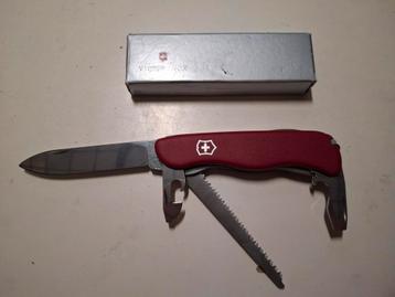 Victorinox Forester (111mm) - In Nieuwstaat met Doosje beschikbaar voor biedingen