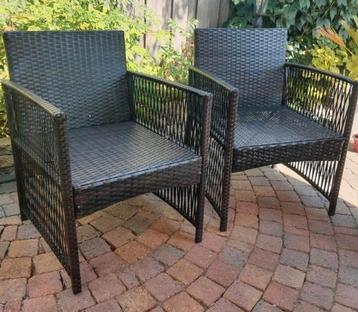 Tuinstoelen €25,00 per stoel  beschikbaar voor biedingen