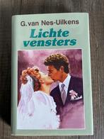 G. van Nes-Uilkens - Lichte vensters, Boeken, Ophalen of Verzenden, Gelezen, G. van Nes-Uilkens