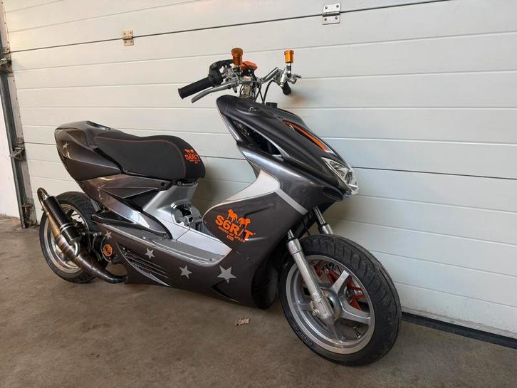 Yamaha aerox 70cc watergekoeld vol malossi stage 6!!!!!, Fietsen en Brommers, Scooters | Yamaha, Zo goed als nieuw, Aerox, Tweetakt