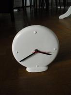 TE KOOP WIT STENEN KAMER KLOKJE, Huis en Inrichting, Woonaccessoires | Klokken, Ophalen of Verzenden, Wandklok