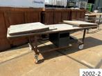 2002. Werktafel op wielen / tafel / werkbank, Doe-het-zelf en Verbouw, Werkbanken, Ophalen, Gebruikt