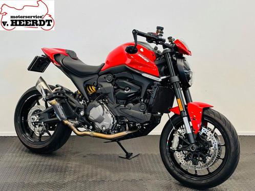 DUCATI MONSTER + (bj 2022) SC PROJECT NIEUWSTAAT 5000 km, Motoren, Motoren | Ducati, Bedrijf, Naked bike