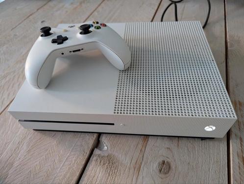 Xbox One S 1TB + controller + HDMI kabel, Spelcomputers en Games, Spelcomputers | Xbox One, Gebruikt, Xbox One S, 1 TB, Met 1 controller