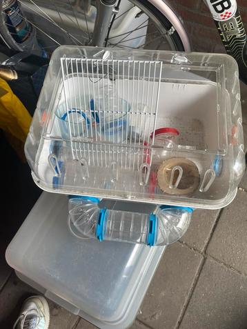 Hamster kooi beschikbaar voor biedingen