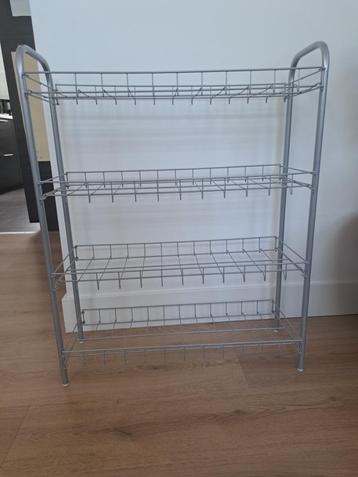 Schoenenrek beschikbaar voor biedingen