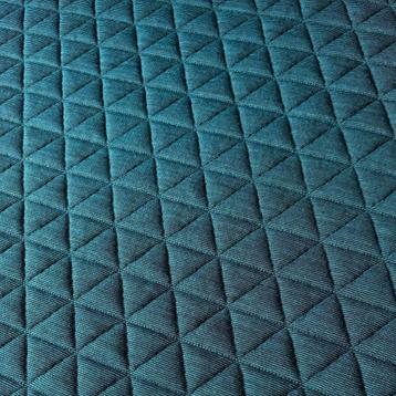 Meubelstof Kvadrat Triangle 772 beschikbaar voor biedingen