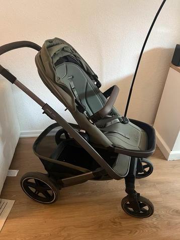 Joolz Geo³ Forest Green + Maxi-Cosi Pebble 360 beschikbaar voor biedingen