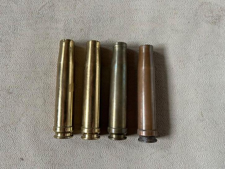 wo2 - Duitse 2 cm flak hulzen - 1938, 39 & 40 - LEEG, Verzamelen, Militaria | Tweede Wereldoorlog, Landmacht, Hulzen of Bodemvondsten