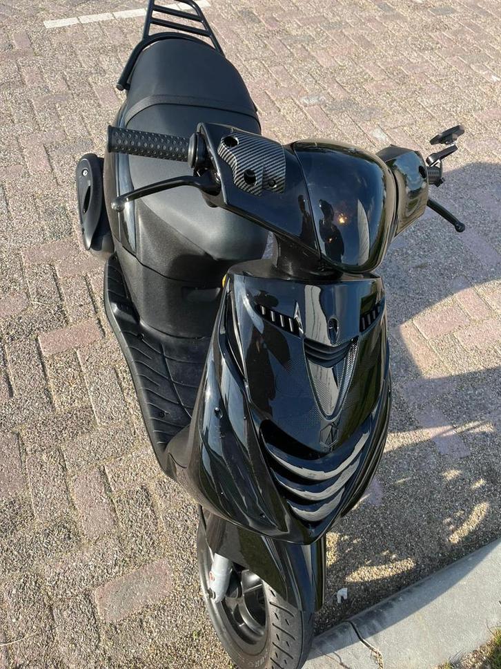Piaggio Zip 2000 4t, Fietsen en Brommers, Scooters | Piaggio, Gebruikt, Zip, Maximaal 45 km/u, Benzine, Ophalen
