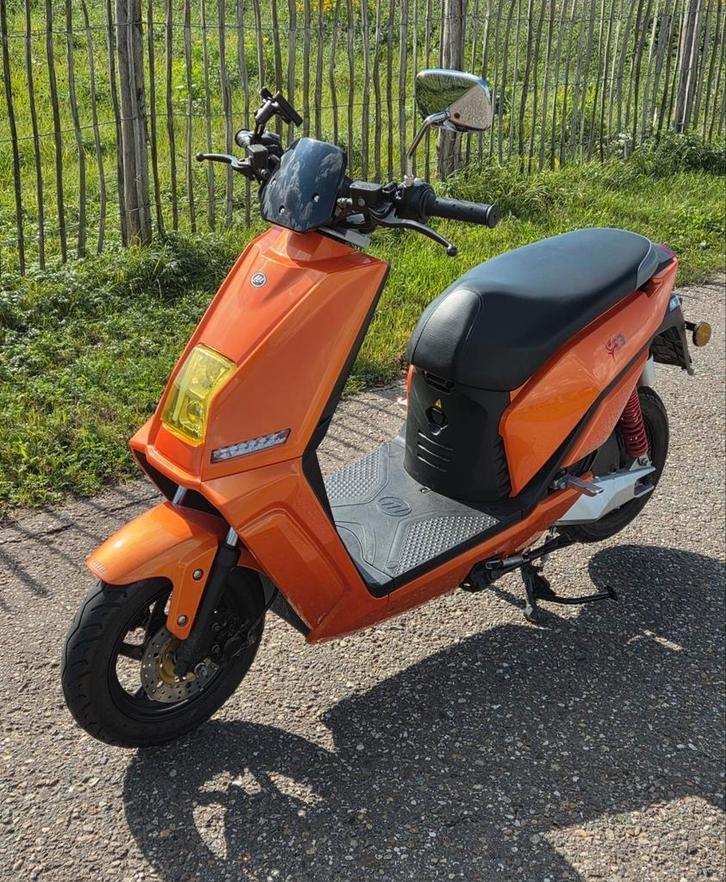 lifan e3 Elektrische scooter - Oranje met geel bromkenteken, Fietsen en Brommers, Scooters | Overige merken, Gebruikt, Elektrisch