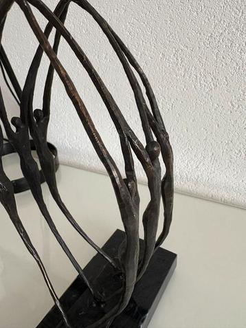 Bronzen beelden de harmonie beschikbaar voor biedingen