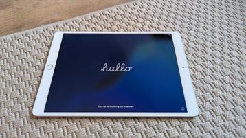 iPad Air (3e generatie, 2019) 64 GB in zeer goede staat beschikbaar voor biedingen