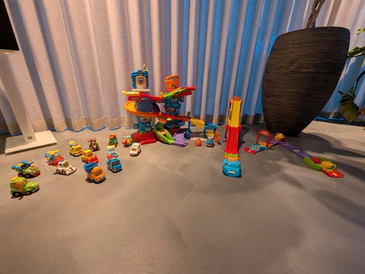 Toet toet auto's; politietoren, uitbreiding en 14 auto's, Kinderen en Baby's, Speelgoed | Vtech, Ophalen of Verzenden