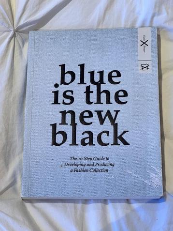 Blue is the new black (zo goed als nieuw) beschikbaar voor biedingen