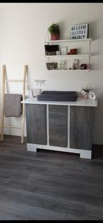 Commode en babybedje kleur grijs/wit ( babydump), Ophalen, Gebruikt, Jongetje of Meisje