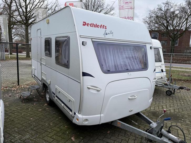 DETHLEFFS 420 DB VASTBED TREINZIT VOORTENT SLECHTS 780KG, Caravans en Kamperen, Caravans, Bedrijf, tot en met 4, 750 - 1000 kg