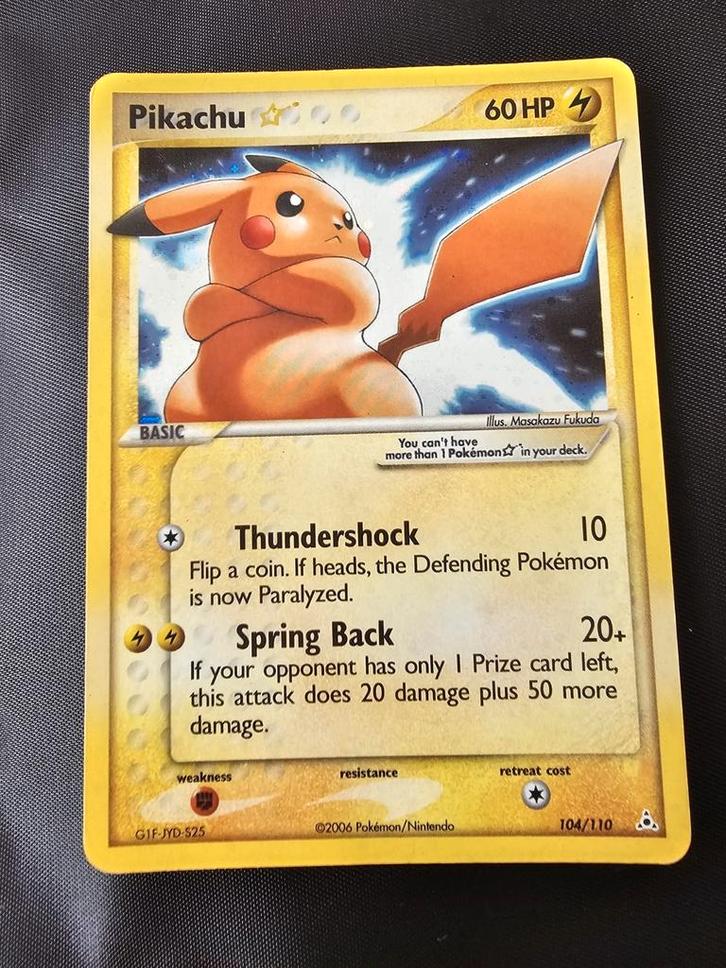 Pikachu Gold star #104 Holon Phantoms  Gold Rare Holo Star, Hobby en Vrije tijd, Verzamelkaartspellen | Pokémon, Zo goed als nieuw