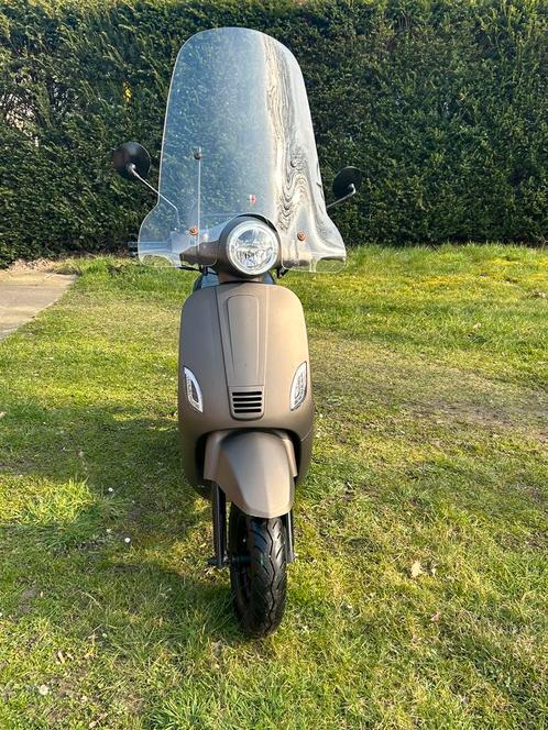 Senzo Riva Lux Scooter blauw kenteken, Fietsen en Brommers, Scooters | Overige merken, Zo goed als nieuw, Benzine, Ophalen
