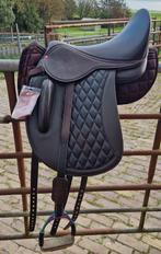 Super mooi bruin dressuur zadel Edix Yasir 16.5, Dieren en Toebehoren, Ophalen of Verzenden, Zo goed als nieuw