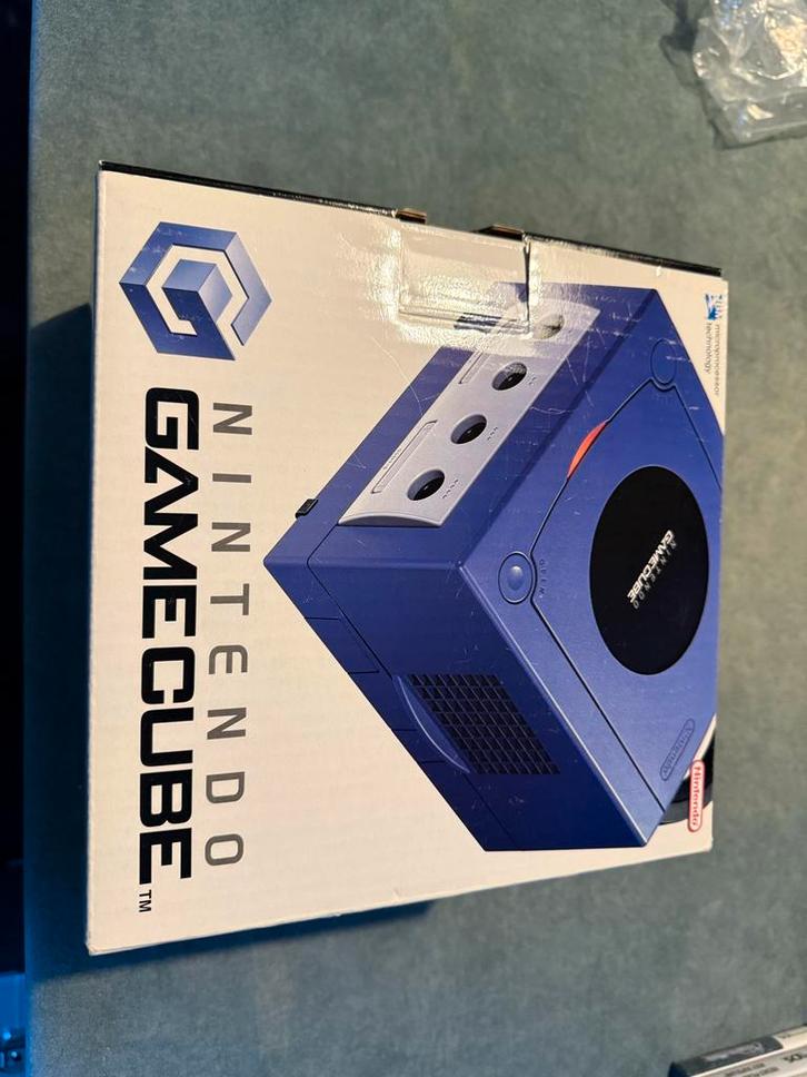 Nintendo GameCube Paars - Gebruikt in doos!, Spelcomputers en Games, Spelcomputers | Nintendo GameCube, Gebruikt, Paars, Met 1 controller