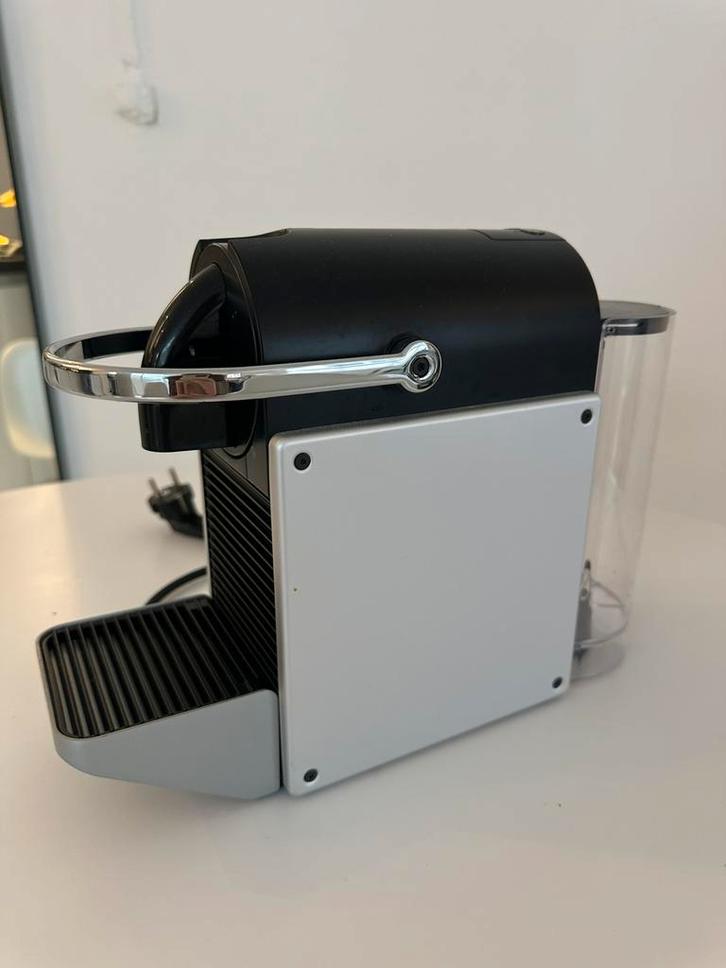 Nespresso De'Longhi Pixie EN127.S - Koffiecupmachine, Witgoed en Apparatuur, Koffiezetapparaten, Zo goed als nieuw, Koffiemachine
