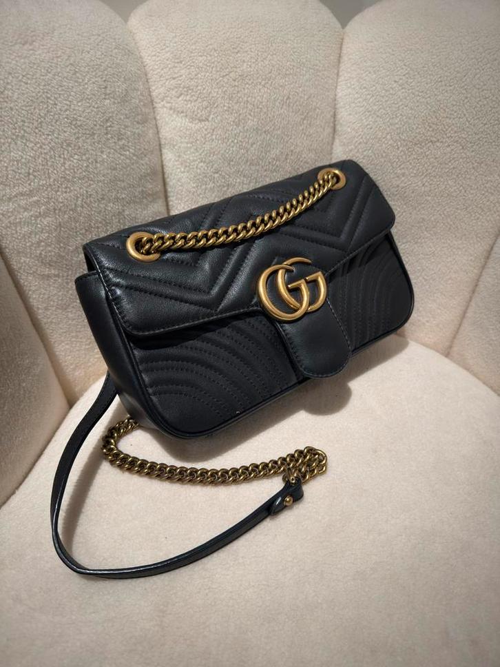 Gucci Marmont Schoudertas - Zwart, Sieraden, Tassen en Uiterlijk, Tassen | Damestassen, Zo goed als nieuw, Schoudertasje, Zwart