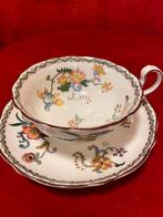 Aynsley,zeer antieke kop en schotel,prachtige conditie, Ophalen of Verzenden