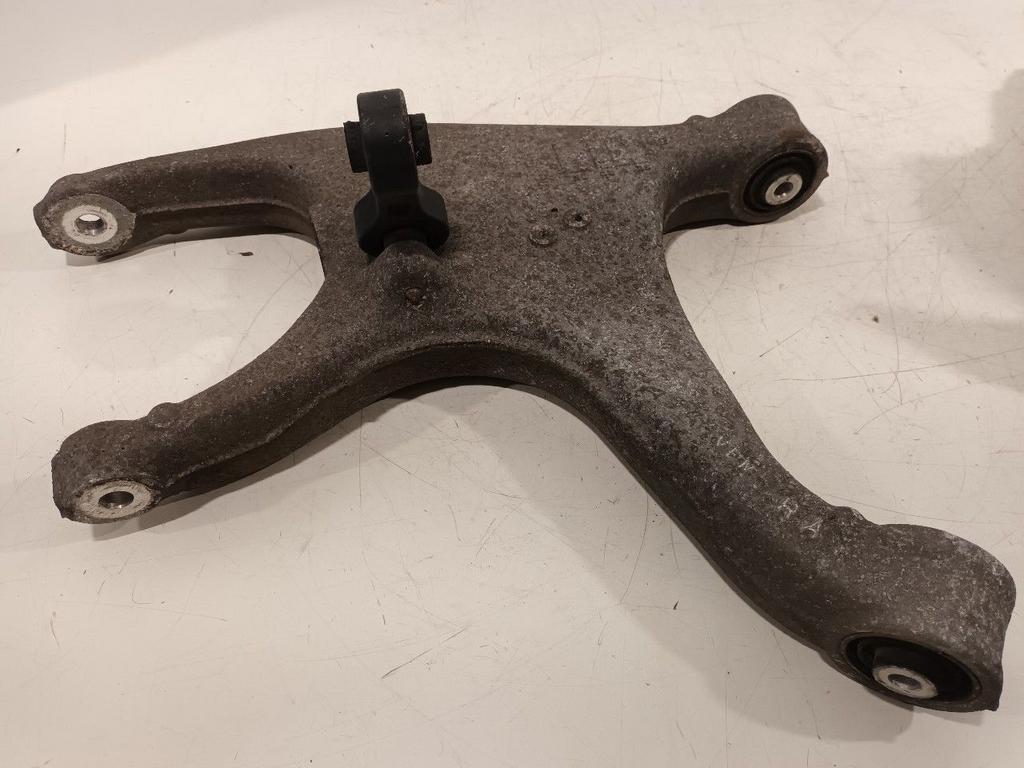 Draagarm rechts achter Audi A4, Onderdelen@venauto.nl, Van der Ven Autorecycling B.V., Gebruikt, Ettenseweg 76, 4706 PB Roosendaal, The Netherlands