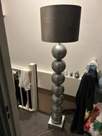 Nette bollenlamp zilver, Huis en Inrichting, Lampen | Vloerlampen, Ophalen of Verzenden, Zo goed als nieuw, Minder dan 100 cm