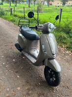 Mooie Milano r scooter (2020) met nieuwe accu!, Fietsen en Brommers, Ophalen, Zo goed als nieuw, Overige typen, Overige merken