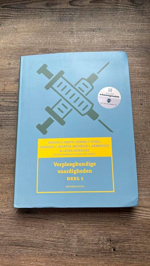 Verpleegkundige vaardigheden, deel 1, 9e editie met datzalje, Boeken, Schoolboeken, Zo goed als nieuw, Nederlands, Overige niveaus