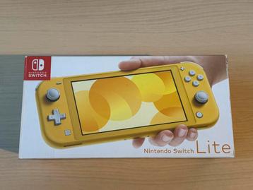 Nintendo Switch Lite - in doos - Geel beschikbaar voor biedingen