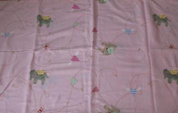 Vintage lap Ikea stof Fabler Hjärta roze met olifantjes beschikbaar voor biedingen